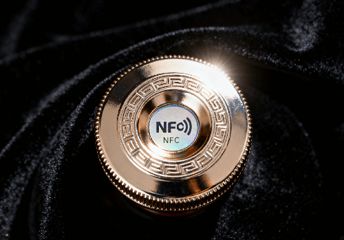 瓶盖内嵌 NFC 标签，假酒作坊的终极噩梦
